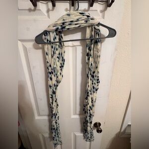 GAP Cream and Blue Patterned Scarf